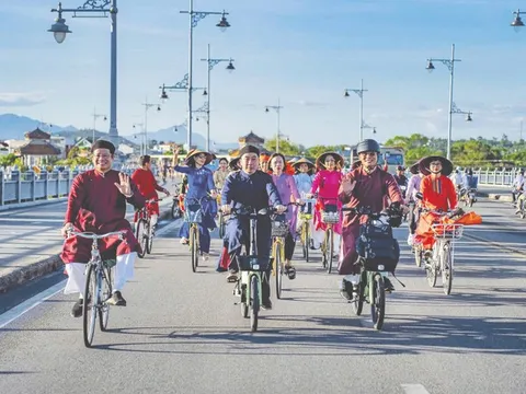 Thúc đẩy công nghiệp văn hóa trong không gian đô thị di sản