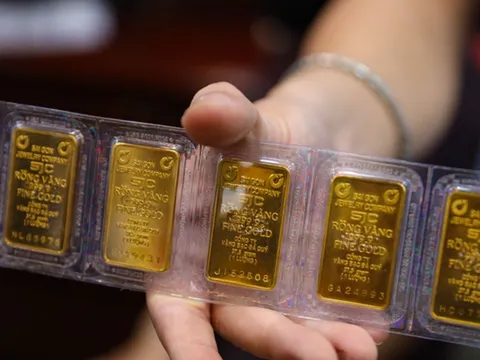 Giá vàng hôm nay (15-1): Tăng chóng mặt