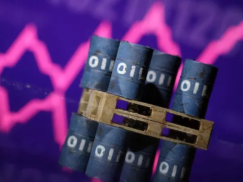 Giá xăng dầu hôm nay (17-1): Tăng nhẹ