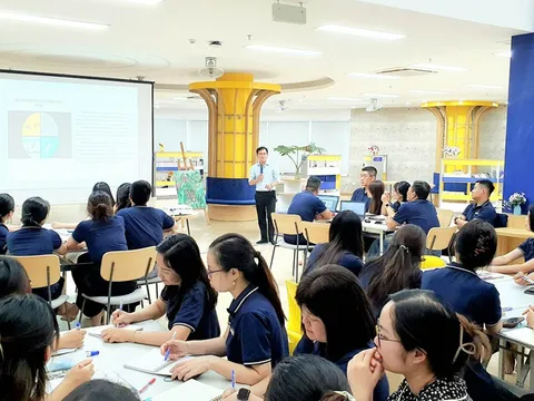 Đổi mới đào tạo giáo viên trong bối cảnh chuyển đổi số và AI