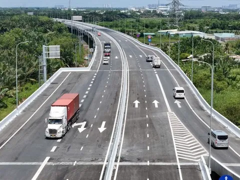 Bộ Xây dựng: Tăng tốc giải ngân, đẩy mạnh phân cấp phân quyền