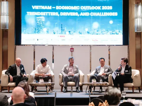 Việt Nam hướng tới tăng trưởng 10% năm 2026: Cơ hội và thách thức cho nhà đầu tư quốc tế