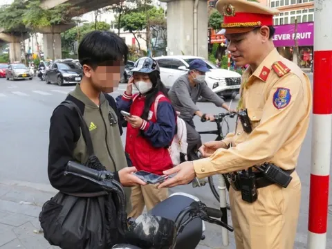 Tháng 2/2026: Hà Nội xử lý hơn 1,4 nghìn học sinh vi phạm giao thông