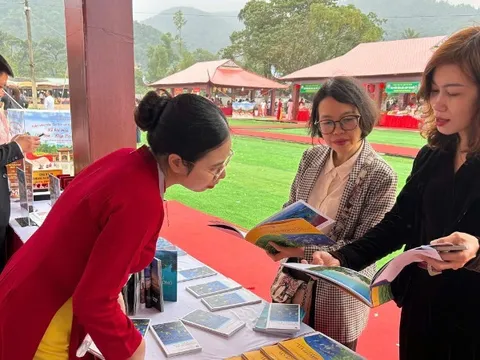 Định hình du lịch di sản theo chiều sâu