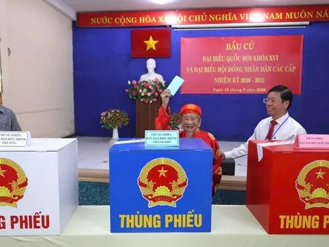 Kết thúc bầu cử, tỷ lệ cử tri cả nước đi bỏ phiếu đạt 99,38%, Lào Cai và Huế đạt 100%