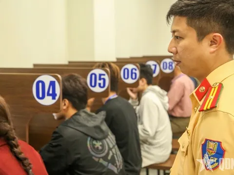 Cảnh sát giao thông TP Hà Nội thông báo lịch kiểm tra phục hồi điểm giấy phép lái xe