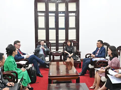 Thúc đẩy hoạt động mua sắm của du khách quốc tế khi đến Việt Nam