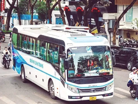 Gỡ khó cho phương tiện phục vụ du lịch tại “vùng lõi” Hà Nội