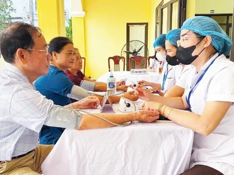 Chuyển đổi mô hình chăm sóc sức khỏe người dân