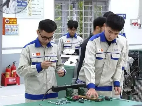 Quy định tiêu chuẩn người dạy nghề, huy động người có kỹ năng cao tham gia đào tạo