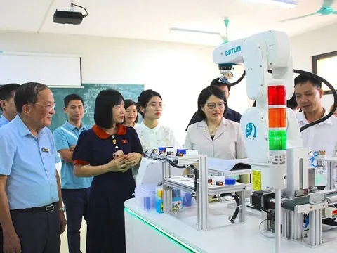 Tiêu chuẩn hiệu trưởng, phó hiệu trưởng của cơ sở giáo dục đại học, giáo dục nghề nghiệp