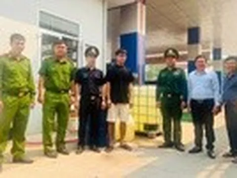Liên tiếp phát hiện vận chuyển trái phép xăng dầu, vũ khí, ma túy
