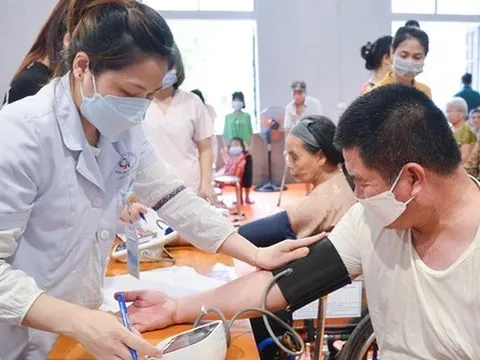 Đề xuất phân cấp thực hiện nhiệm vụ lĩnh vực bảo trợ xã hội thuộc thẩm quyền của Bộ Y tế