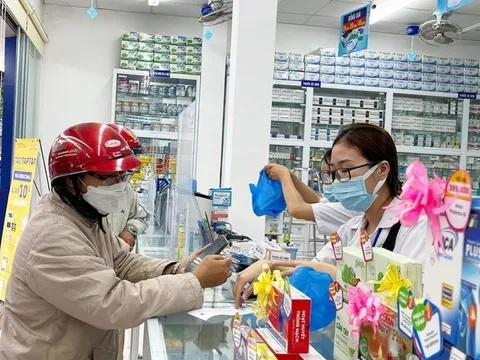 Bộ Y tế yêu cầu công khai giá thuốc và dịch vụ y tế, ngăn đầu cơ, găm hàng