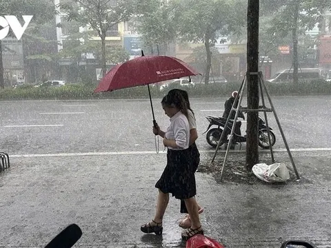 Thời tiết hôm nay (18-4): Bắc Bộ có mưa rào rải rác và có nơi có dông