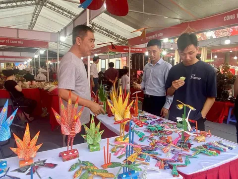 Đẩy mạnh kết nối giao thương hàng công nghiệp nông thôn tiêu biểu gắn với Lễ hội truyền thống quốc gia chùa Tây Phương năm 2026