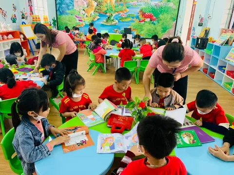 Đề xuất quy định biên soạn, lựa chọn tài liệu, đồ chơi, học liệu sử dụng trong cơ sở giáo dục mầm non