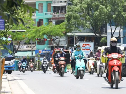 Thời tiết hôm nay (13-5): Nhiều khu vực ngày nắng nóng, chiều tối có dông rải rác