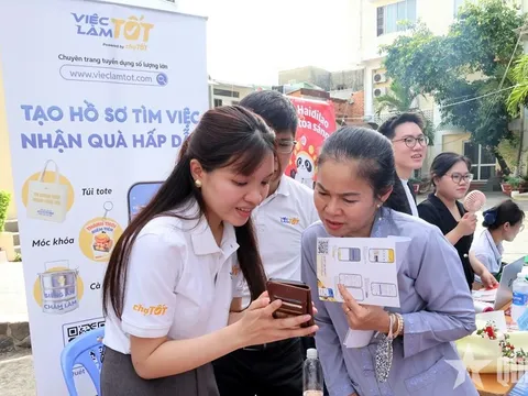 Đưa việc làm đến gần sinh viên, lao động trẻ