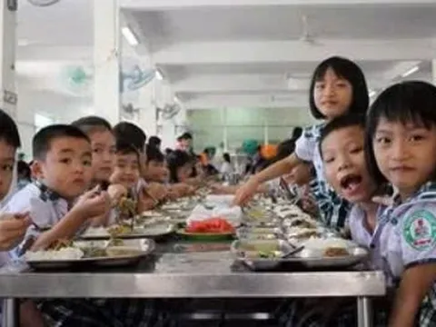 Phát triển toàn diện thể chất, trí tuệ của thế hệ trẻ
