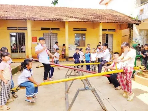 Hoàn thiện hạ tầng giáo dục vùng biên giới