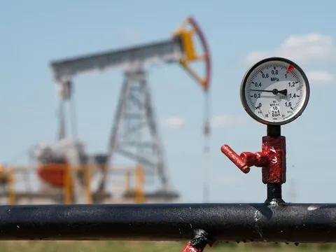 Giá xăng dầu hôm nay (22-5): Giá dầu thế giới giảm khoảng 2%