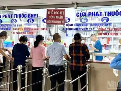 Khuyến khích hỗ trợ thuốc miễn phí cho người bệnh có thẻ bảo hiểm y tế nhưng còn gánh nặng chi phí
