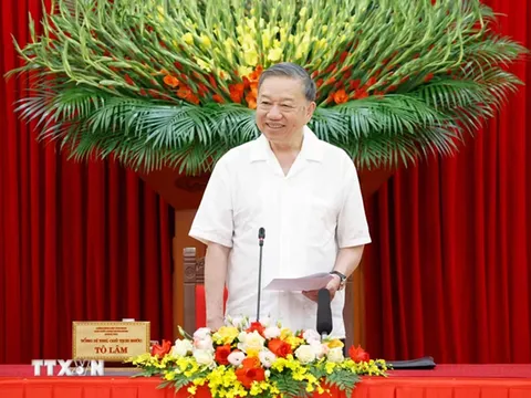 Đổi mới phương thức lãnh đạo của Đảng để làm cho đất nước phát triển bền vững