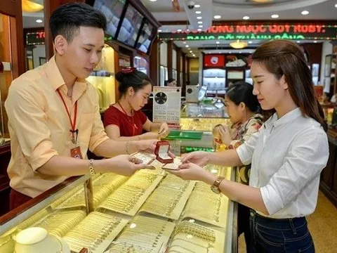 Giá vàng hôm nay (11-6): Lao dốc