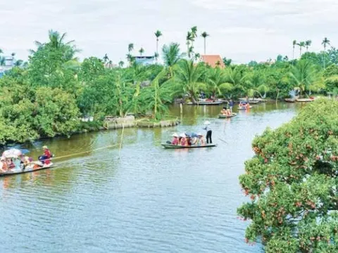 Mở hướng du lịch nông thôn từ mùa quả chín