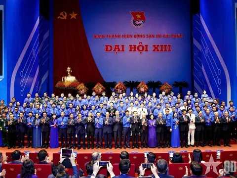 Ban Chấp hành Trung ương Đoàn TNCS Hồ Chí Minh khóa XIII ra mắt đại hội