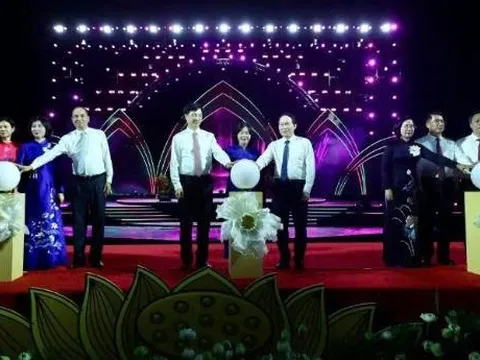 Khai mạc Lễ hội Sen Hà Nội 2026