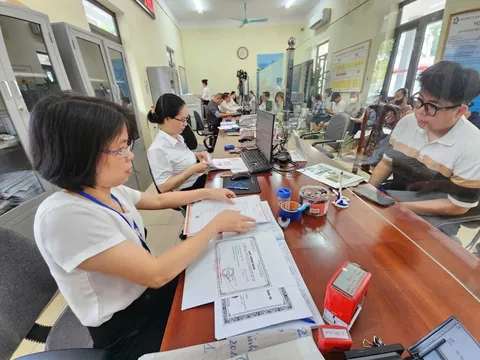 Hà Nội: Rà soát, khắc phục kịp thời vướng mắc thủ tục hành chính