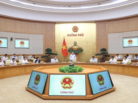 Chính phủ yêu cầu hoàn thiện 15 dự án luật, nghị quyết