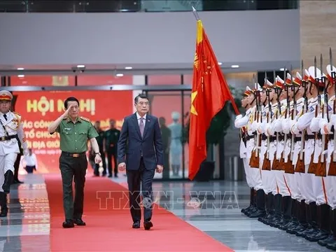 Thủ tướng Lê Minh Hưng: Cần gắn bảo đảm an ninh với mở rộng không gian phát triển đất nước