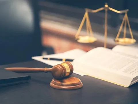 Khẩn trương hoàn thiện, không để chậm tiến độ 23 dự án luật, nghị quyết