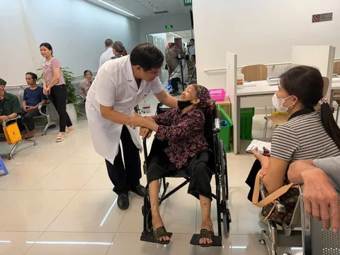 Từ trái tim người thầy thuốc: Hành trình tri ân của Bệnh viện Bạch Mai ở Cố đô Ninh Bình