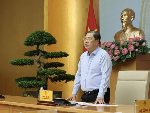 Phó Thủ tướng Thường trực: Chống buôn lậu, hàng giả và xâm phạm SHTT là nhiệm vụ thường xuyên, không có điểm dừng