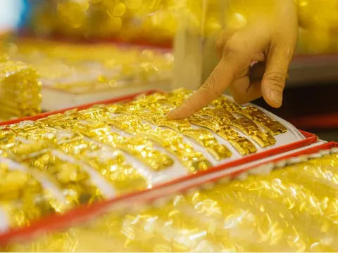 Giá vàng hôm nay (9-7): Lao dốc