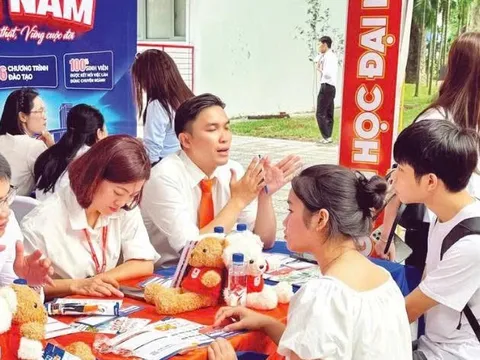 Thu hút nguồn nhân lực chất lượng cao vào các ngành khoa học, công nghệ chiến lược