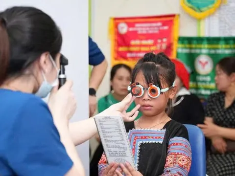 Khám sức khỏe định kỳ cho trẻ dưới 6 tuổi: Bổ sung sàng lọc nguy cơ tự kỷ, lưu hồ sơ điện tử