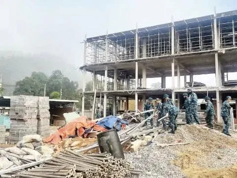 Sắp xếp trường lớp, nâng chất lượng giáo dục