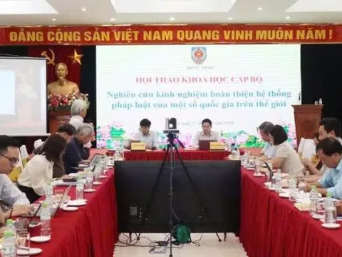 Nghiên cứu kinh nghiệm quốc tế trong hoàn thiện pháp luật Việt Nam