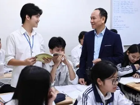 Ban hành quy định về nhà giáo hợp đồng sau nghỉ hưu và nhà giáo thỉnh giảng