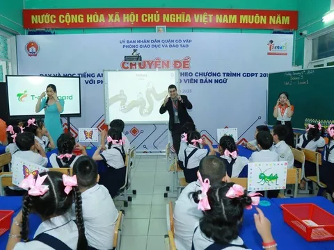 Không sử dụng giáo dục tăng cường, giáo dục theo nhu cầu để dạy trước chương trình