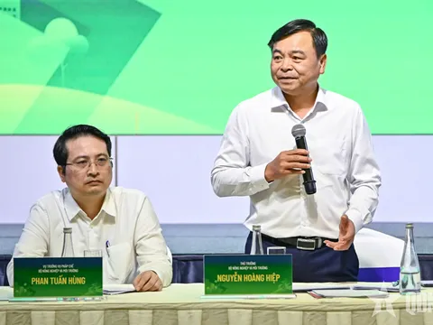 Giảm thủ tục hành chính để tiết kiệm cho nông dân, doanh nghiệp