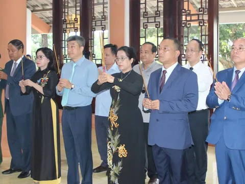 Đắk Lắk: Trang trọng tổ chức lễ viếng nghĩa trang liệt sĩ tỉnh nhân kỷ niệm 79 năm Ngày Thương binh - Liệt sĩ