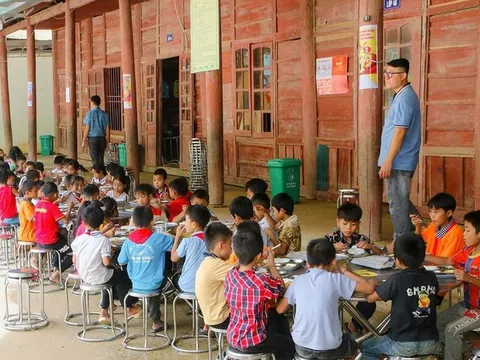 Sáp nhập trường vùng dân tộc, miền núi: Không thể áp mô hình của trường đại trà