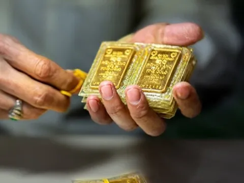 Giá vàng hôm nay (1-8): Giá vàng miếng tăng nhẹ, giá vàng thế giới giảm