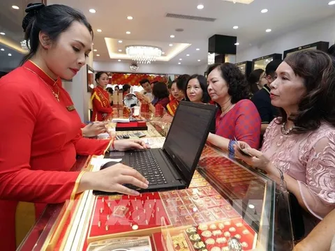 Giá vàng hôm nay (4-8): Nhích tăng chiều mua vào